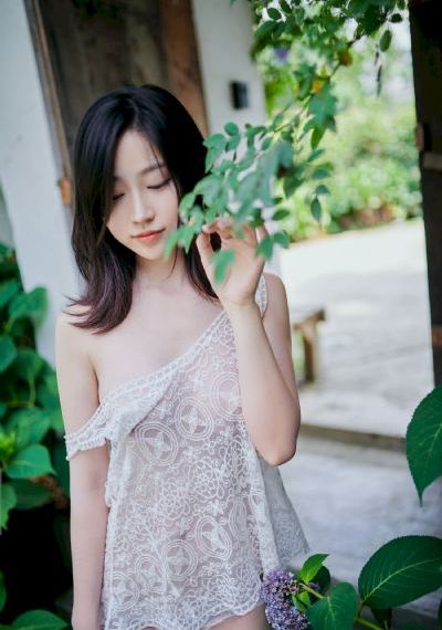 亚洲欧美综合精品二区_国语版全集