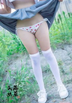 亚洲人妖女同在线播放_HD高清电影在线